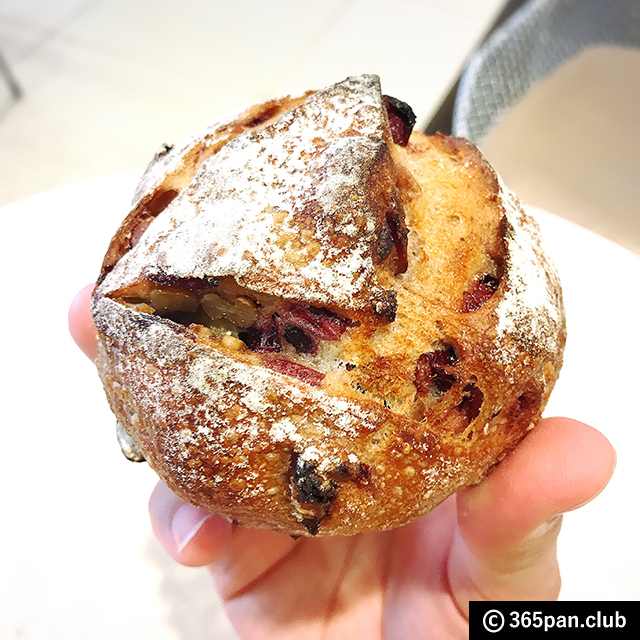 【駒沢大学】本場フレンチ出身シェフが作るパン『グリオット』感想